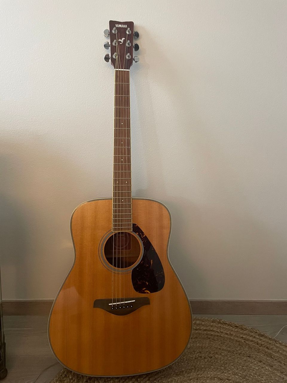 Teräskielinen kitara Yamaha FG720S