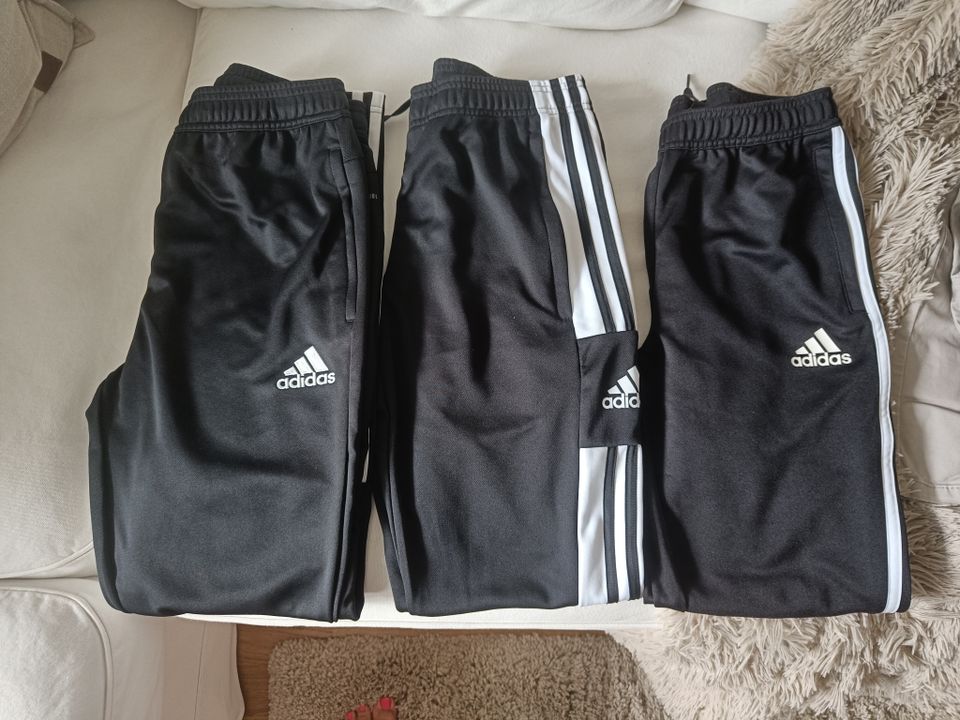 Adidas verkkarit