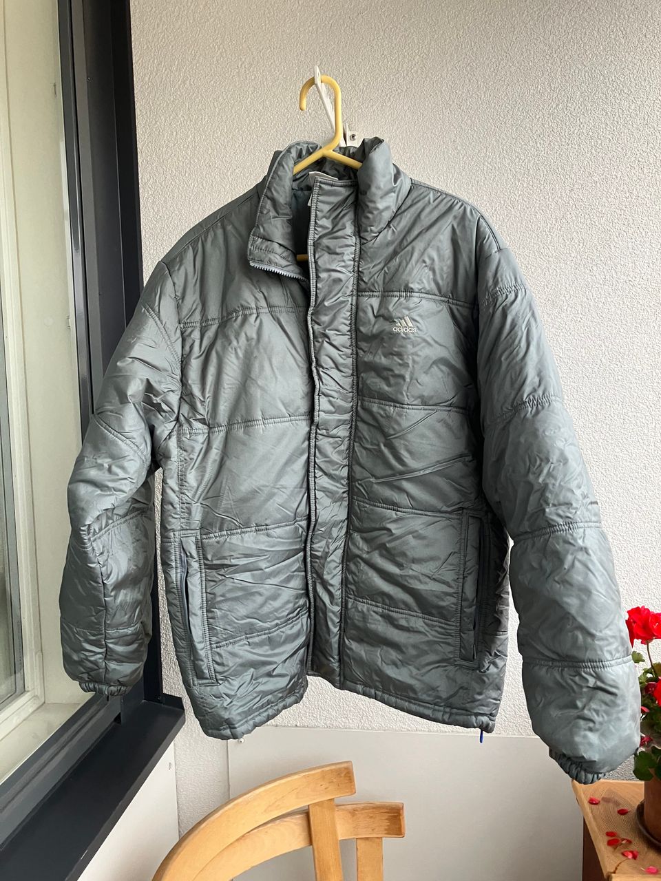 Adidas vintage puffer toppatakki