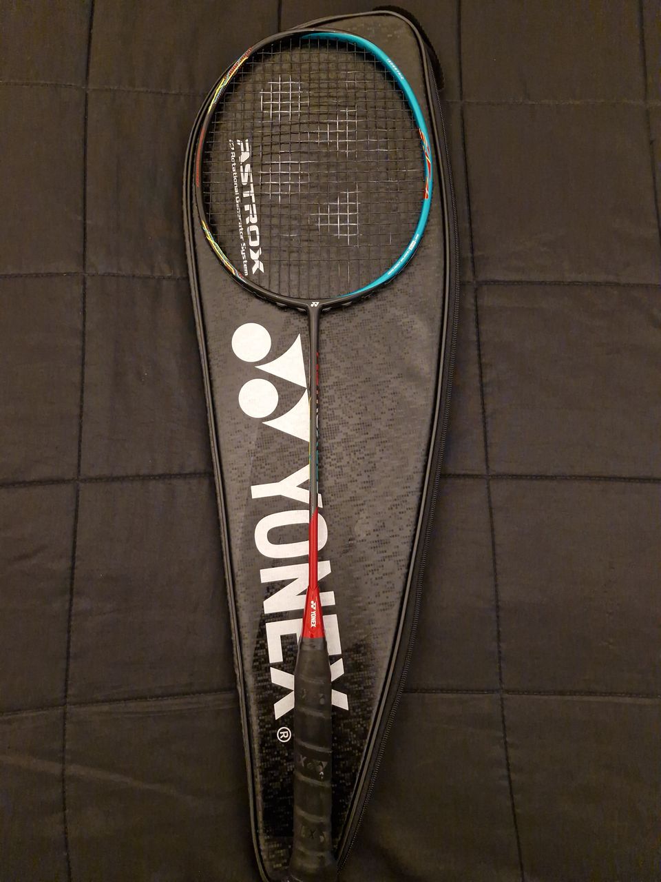 Yonex astrox 88 s sulkapallomaila