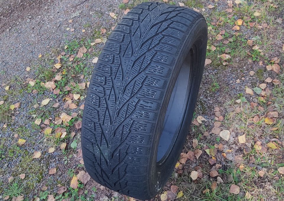 235/60R18 Hakkapeliitta R2 kitka, 1 kpl