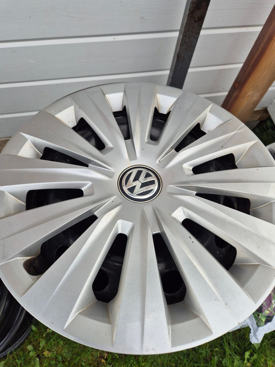 Vw pölykapselit 15"