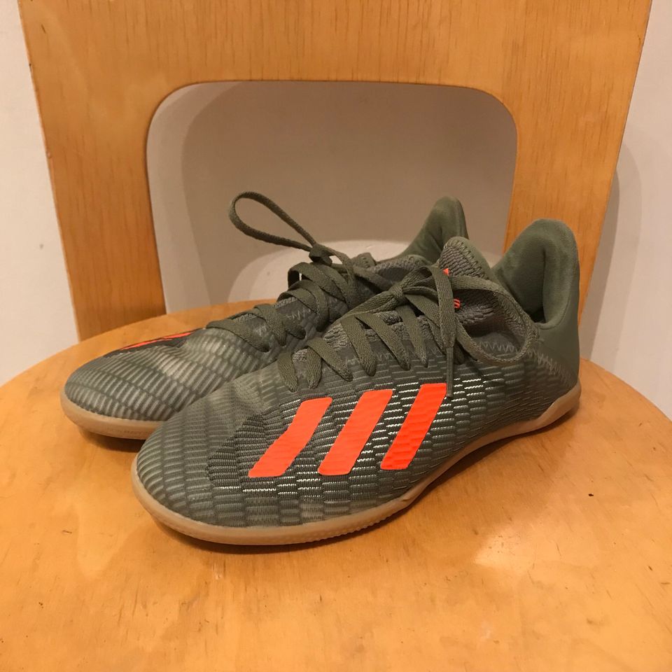 Adidas futsal kengät 34