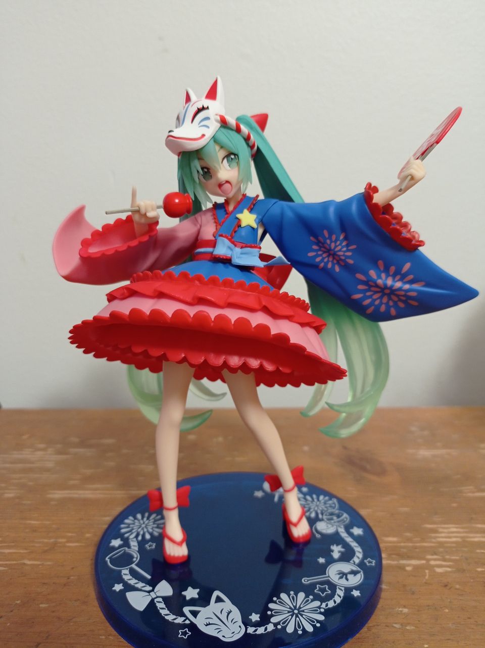 Hatsune Miku 2nd season summer, special colour