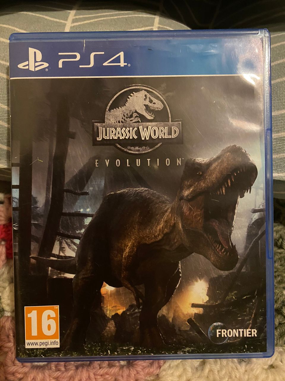 PS4 Jurassic World -peli