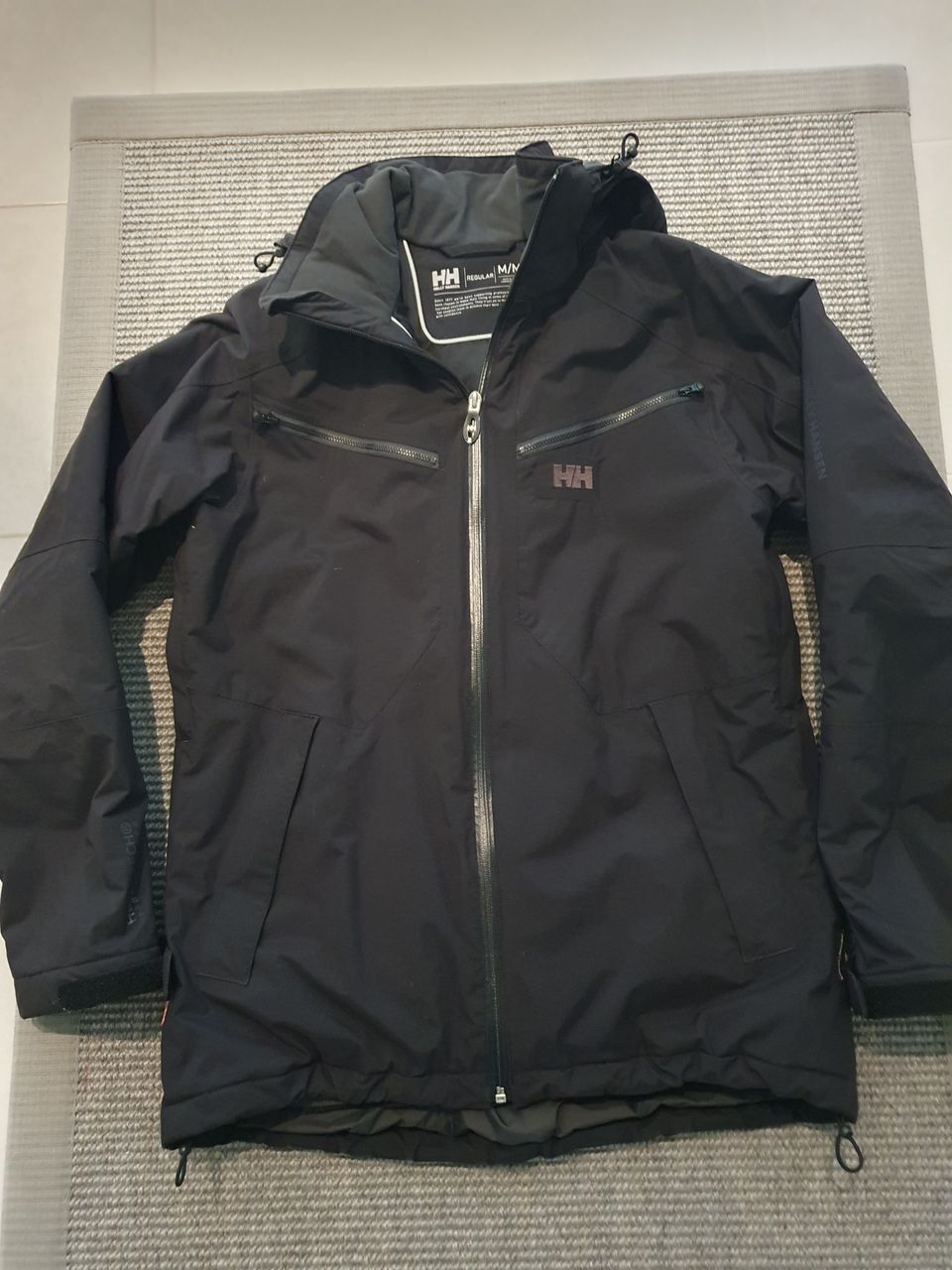 Helly Hansen toppa-/laskettelutakki M