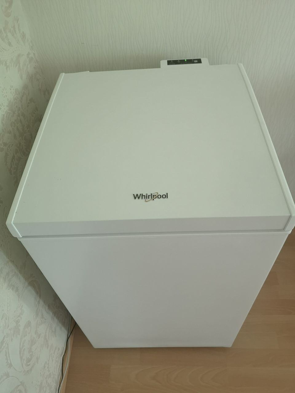 Whirlpool arkkupakastin