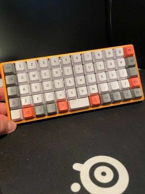 OLKB Preonic ortolineaarinen mekaaninen näppäimistö