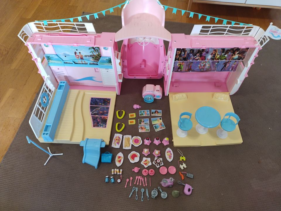 Barbie cruise ship Mattel 2002