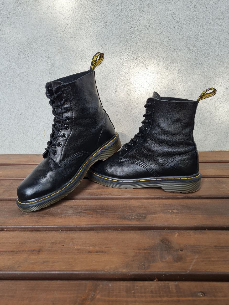 Dr. Martens 1460 Pascal Virginia maiharit, koko 41