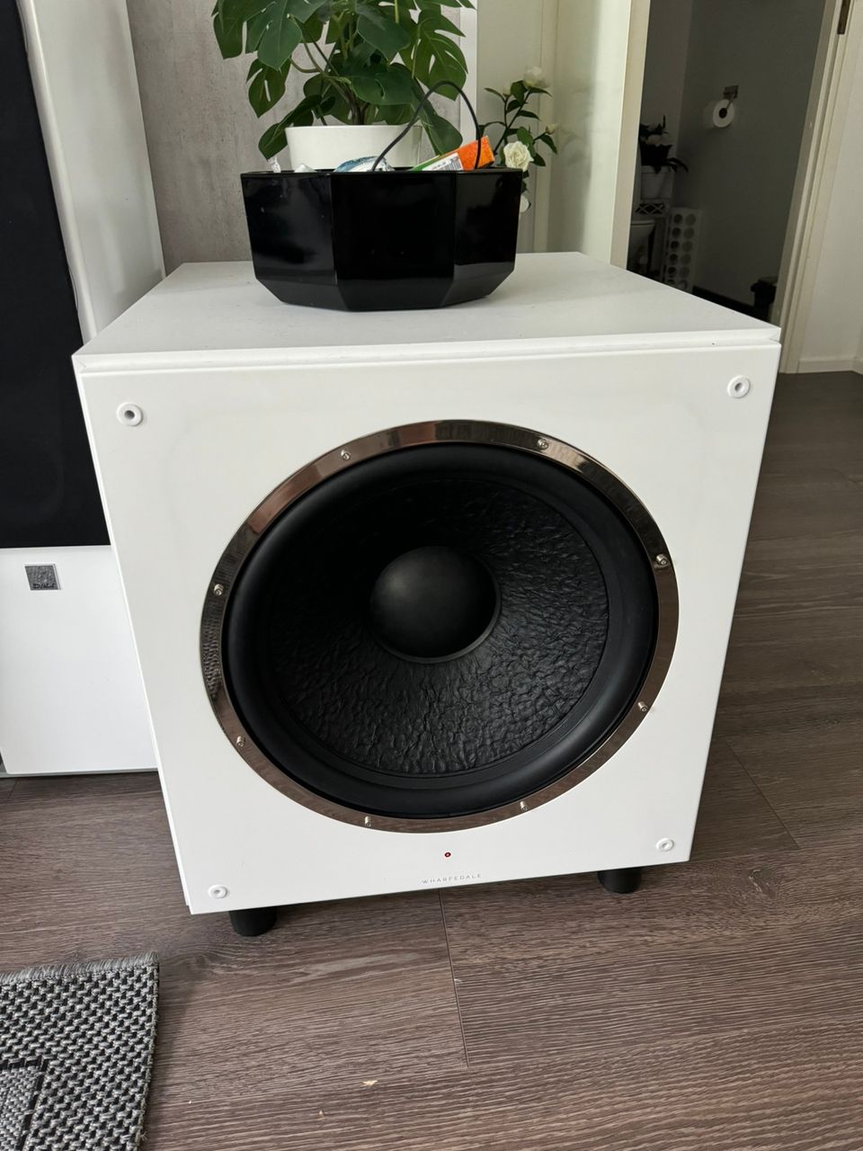 Wharfedale SW-15” Subwoofer