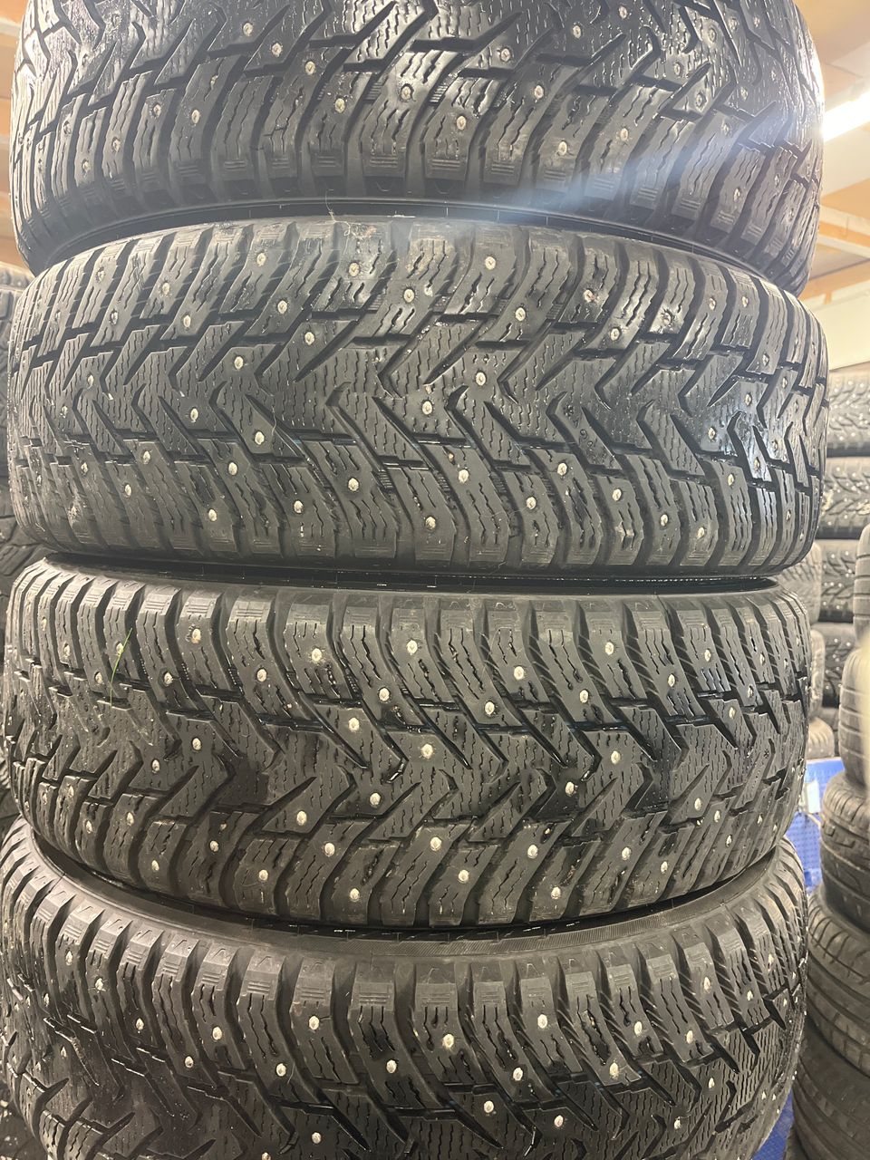 215/65R17 Nokia Hakkapeliitta 8