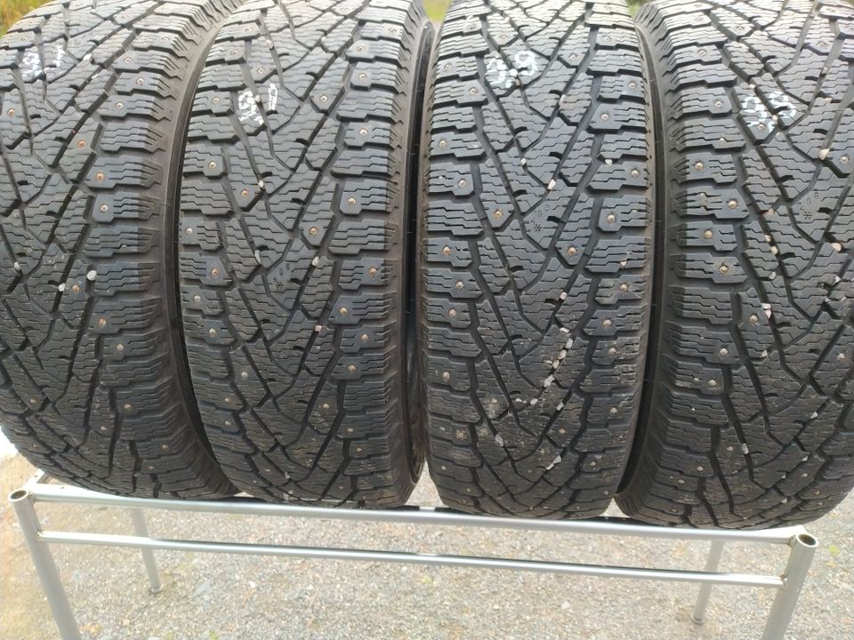 235/65-16C 9-9,8mm Nokian Hakkapeliitta C3