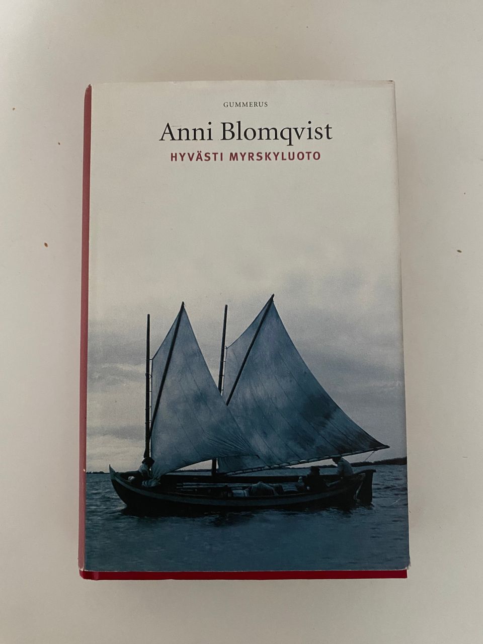 Anni Blomqvist: Hyvästi Myrskyluoto