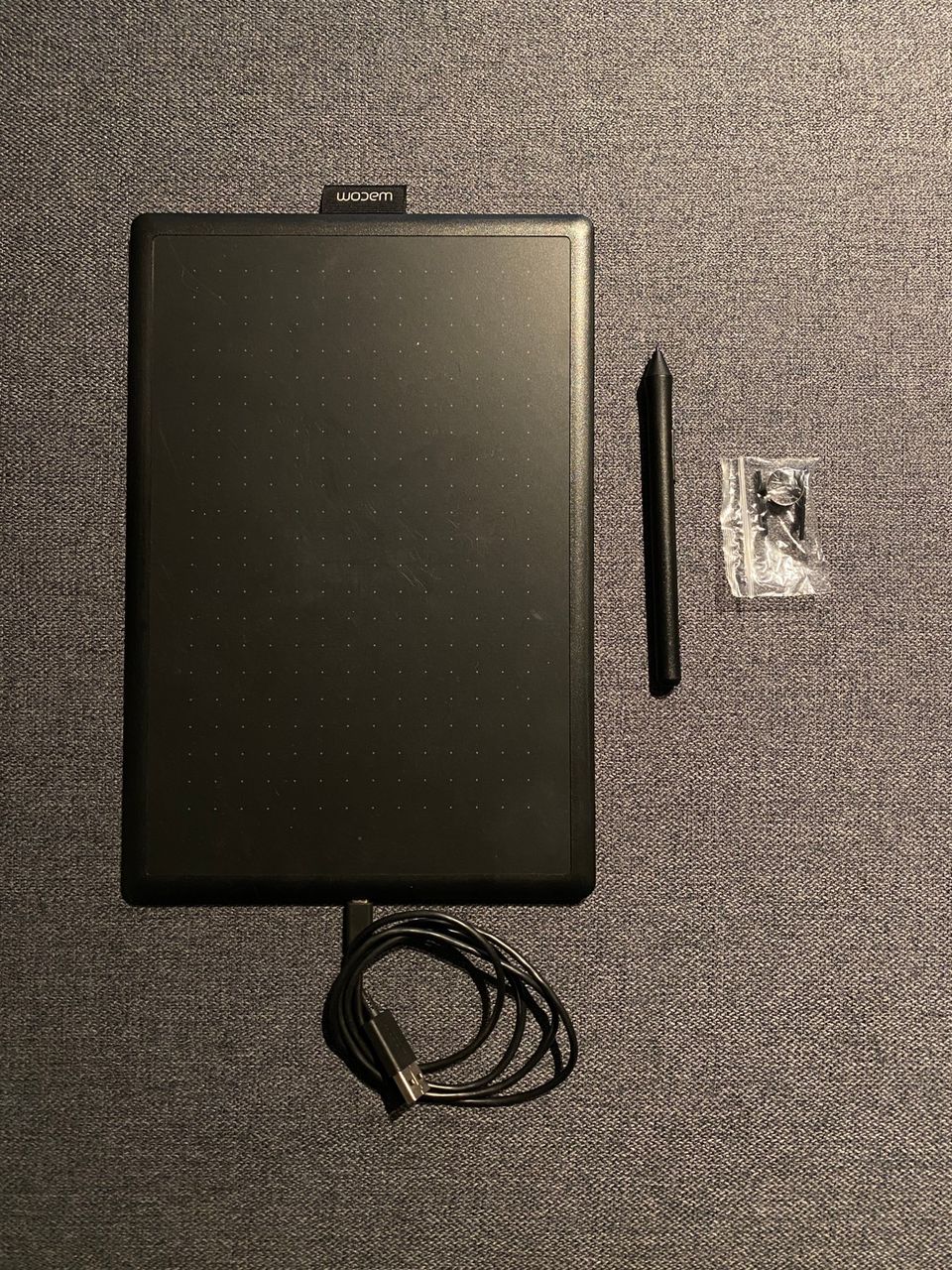 Wacom one s-koko piirtopöytä