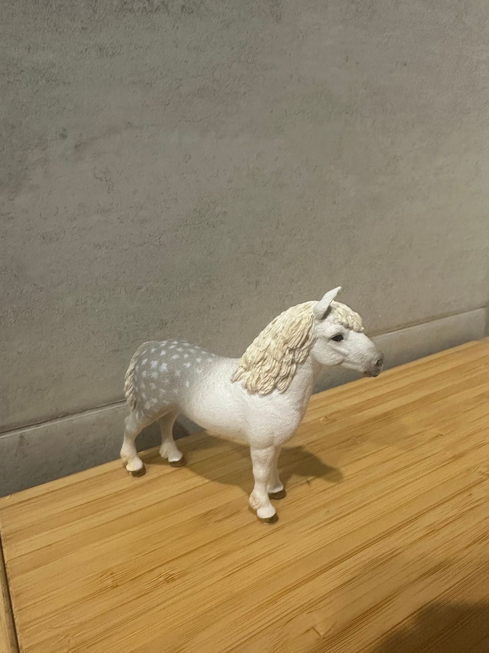 Schleich poni