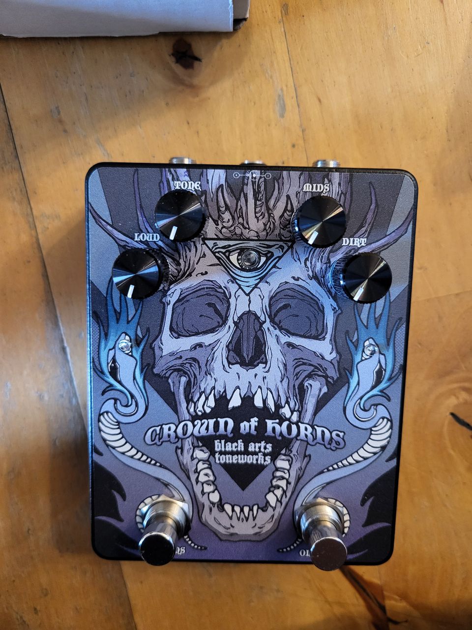 Black Arts Toneworks : Crown Of Horns Fuzz-pedaali UUSI