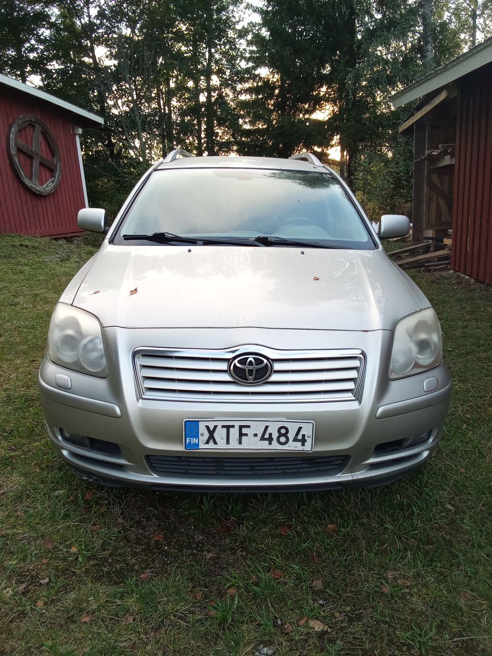 Avensis t25 D4D osina