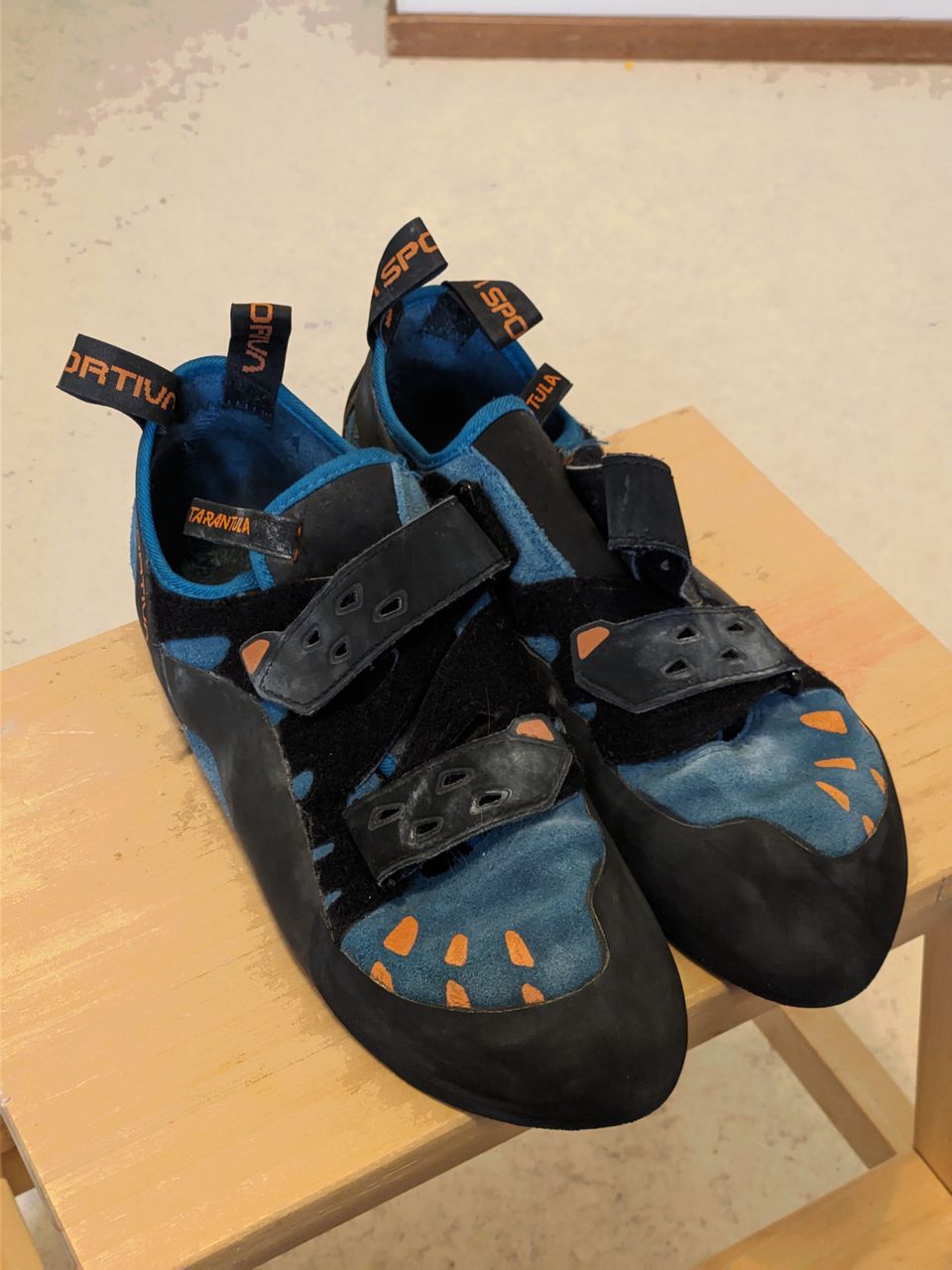 La Sportiva Tarantula 45 kiipeilykengät