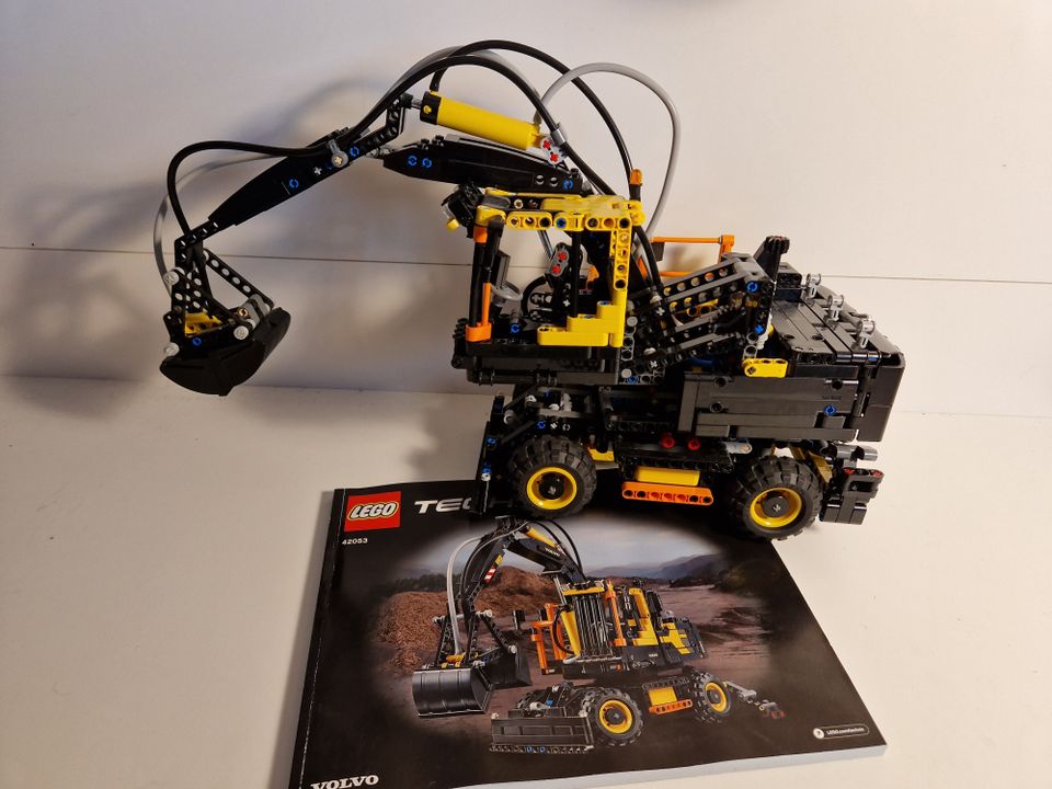 Lego Technic 42053: Volvo EW160E