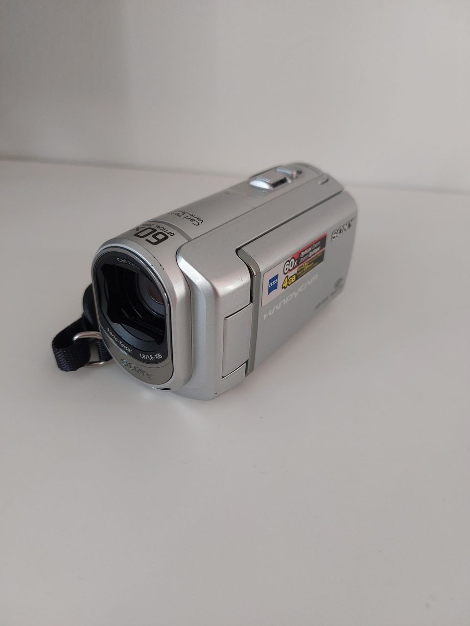 Sony Handycam DCR-SX30