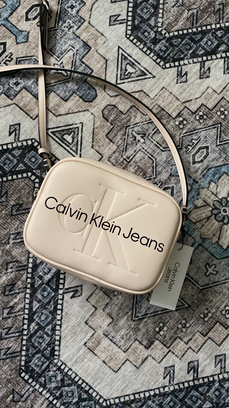 Calvin Klein olkalaukku