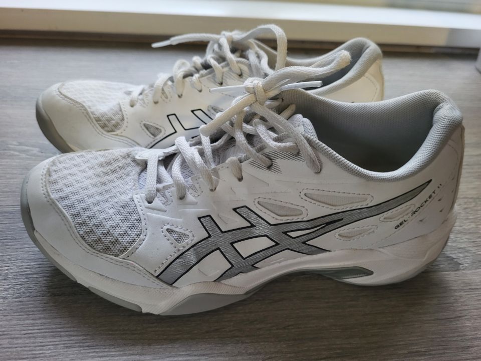 Asics sisäpelikengät 38