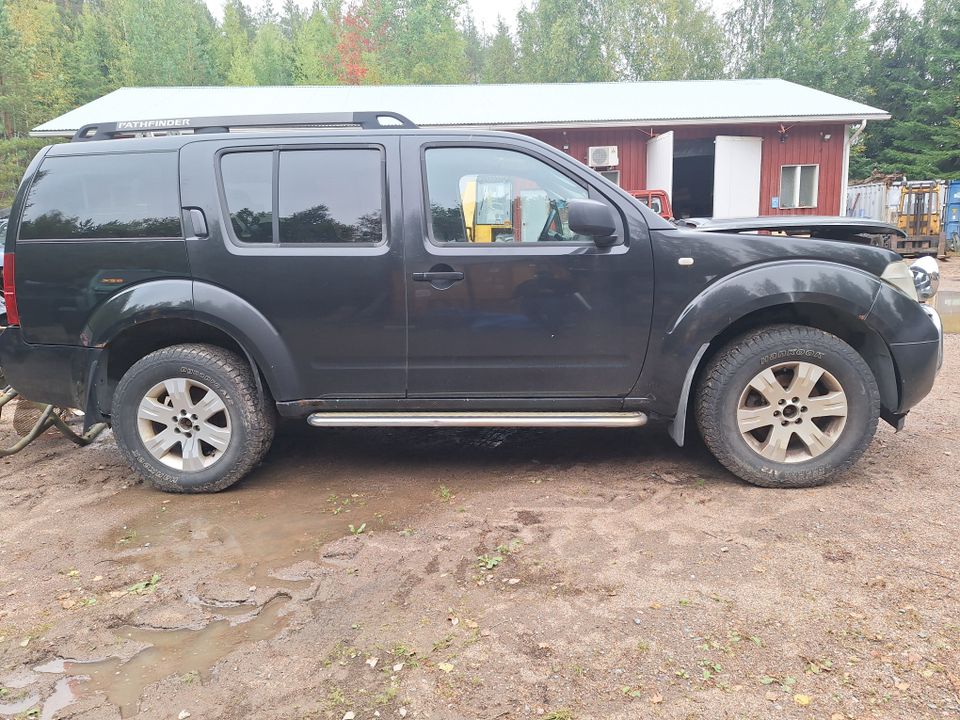 Nissan pathfinder 2.5d osina 2006