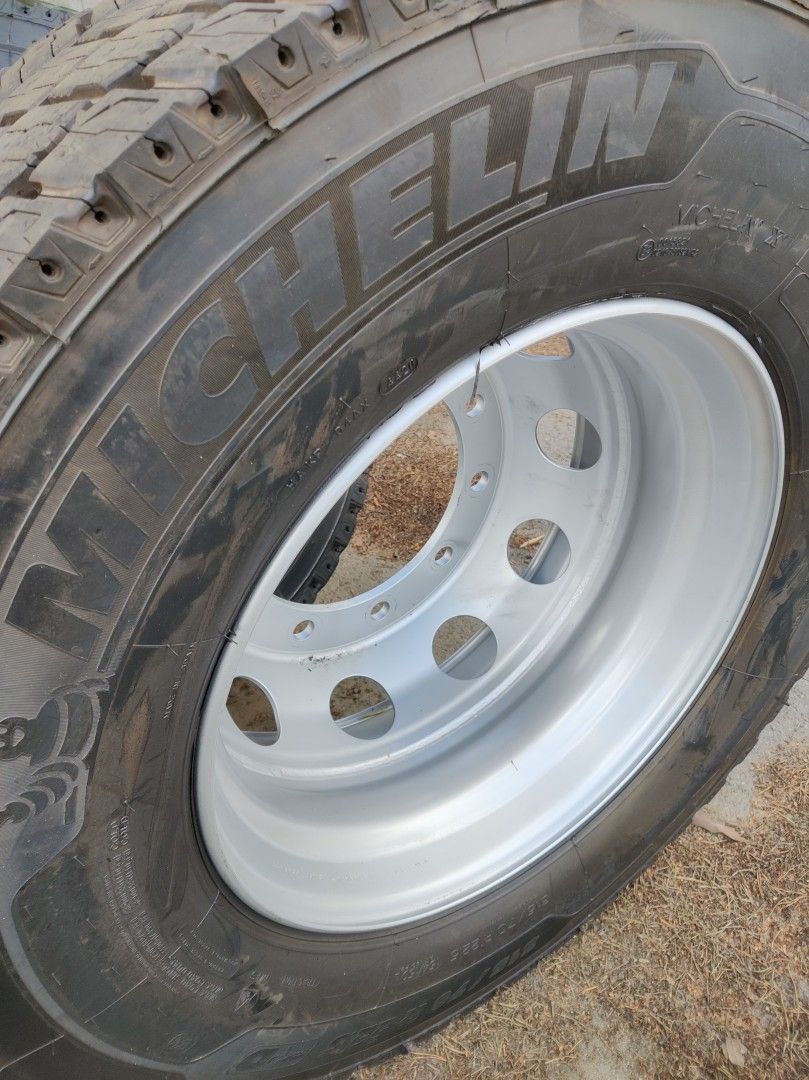 Michelin multi D 315/70-22.5