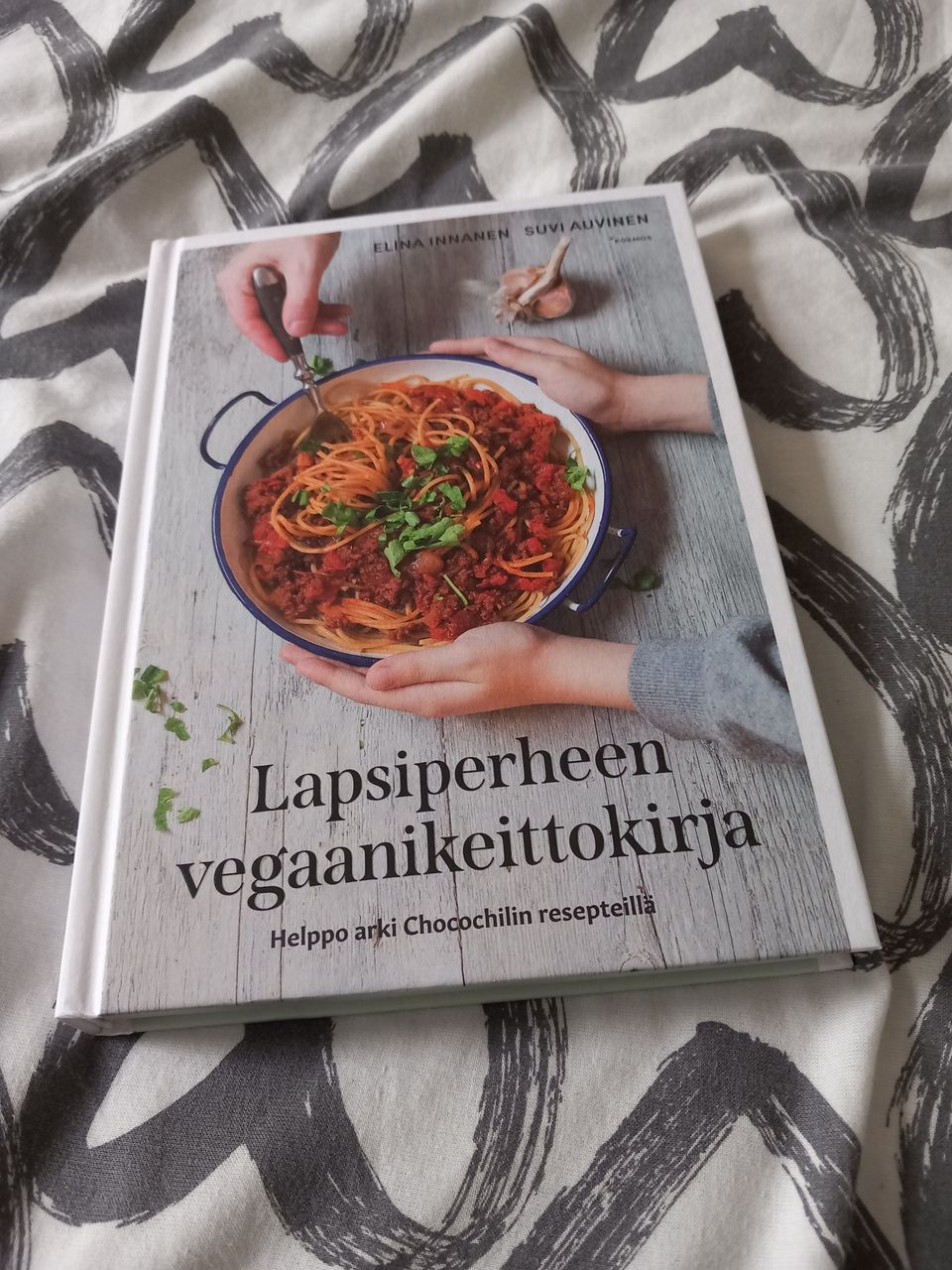 Lapsiperheen vegaanikeittokirja