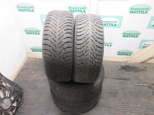 Kitkarenkaat 215 55 17 98r Nokian