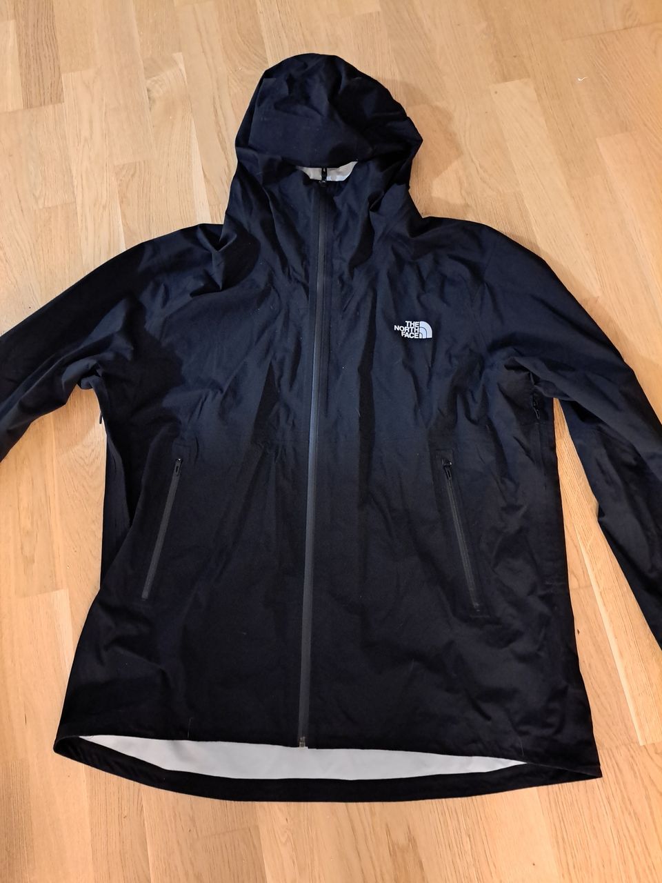 Musta ulkoilutakki The North Face koko XXL