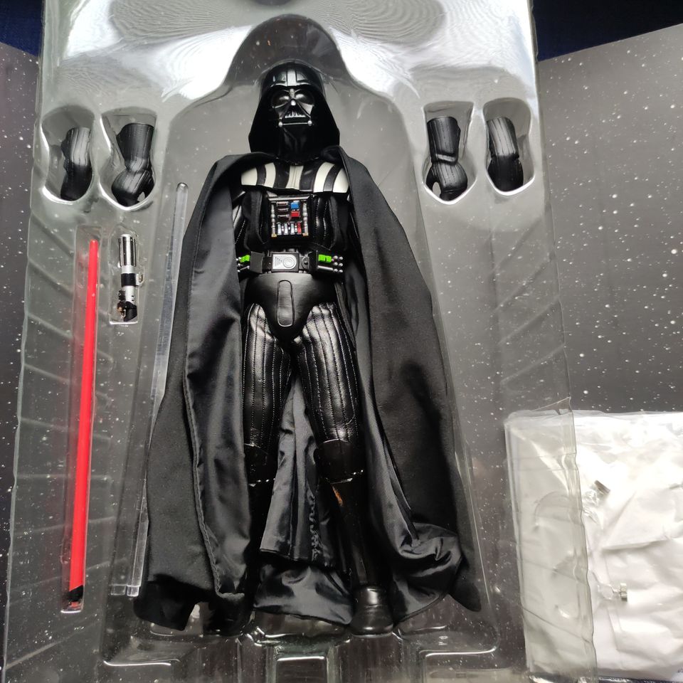 Real Action Heroes Darth Vader