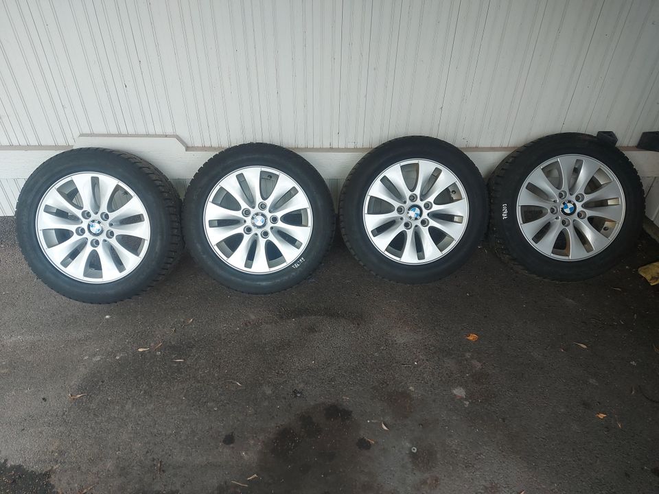 Aluvanteet bmw 16" nastarenkailla