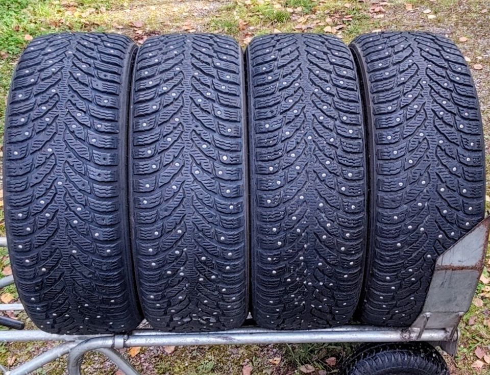 225/55R17 Hakkapeliitta 9 nastarengassarja