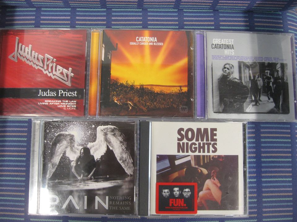 Judas Priest, Catatonia, Pain, Fun, The Goo Goo Dolls, Bush, The Kooks