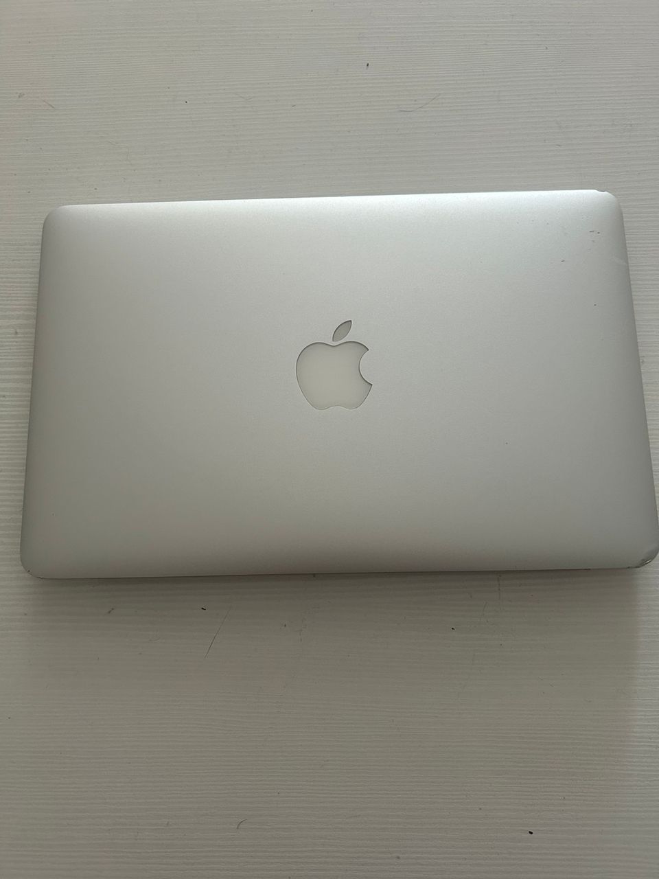 Apple macbook air a1465