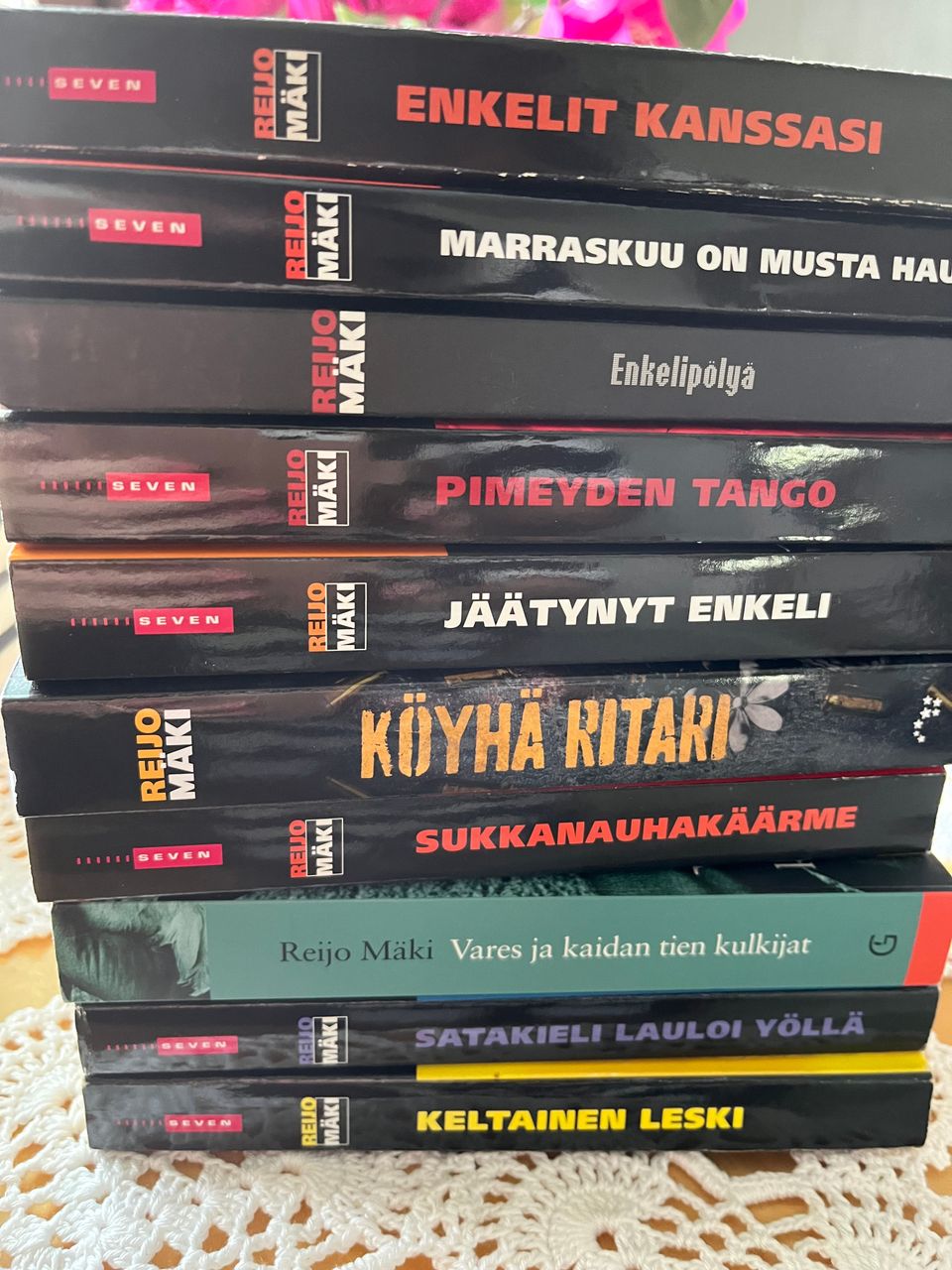 Reijo Mäki: 10 kpl pokkareita, hyväkuntoisia