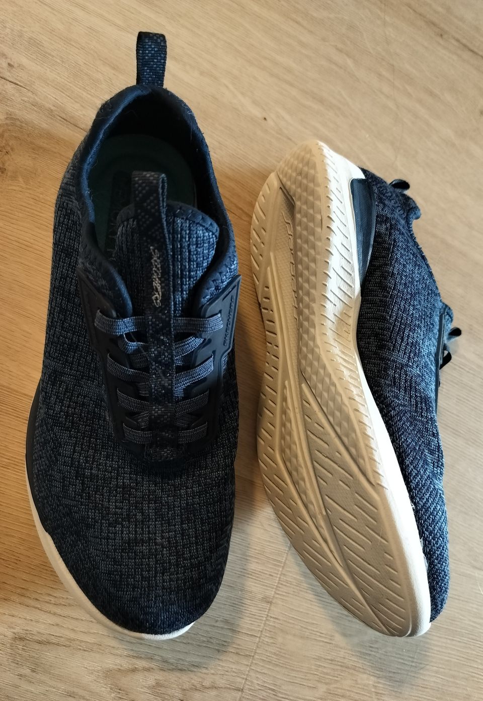 Skechers kengät