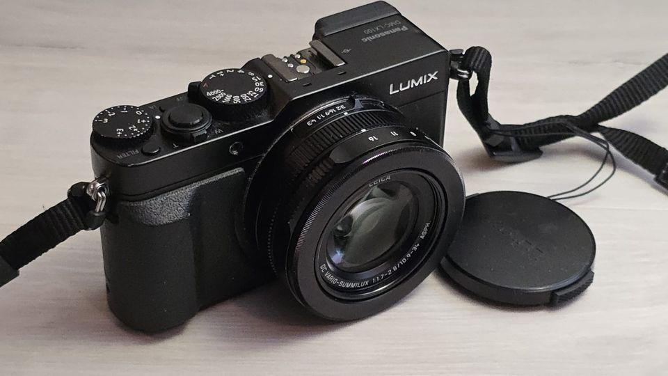 Varattu: Panasonic Lumix LX100 kamera