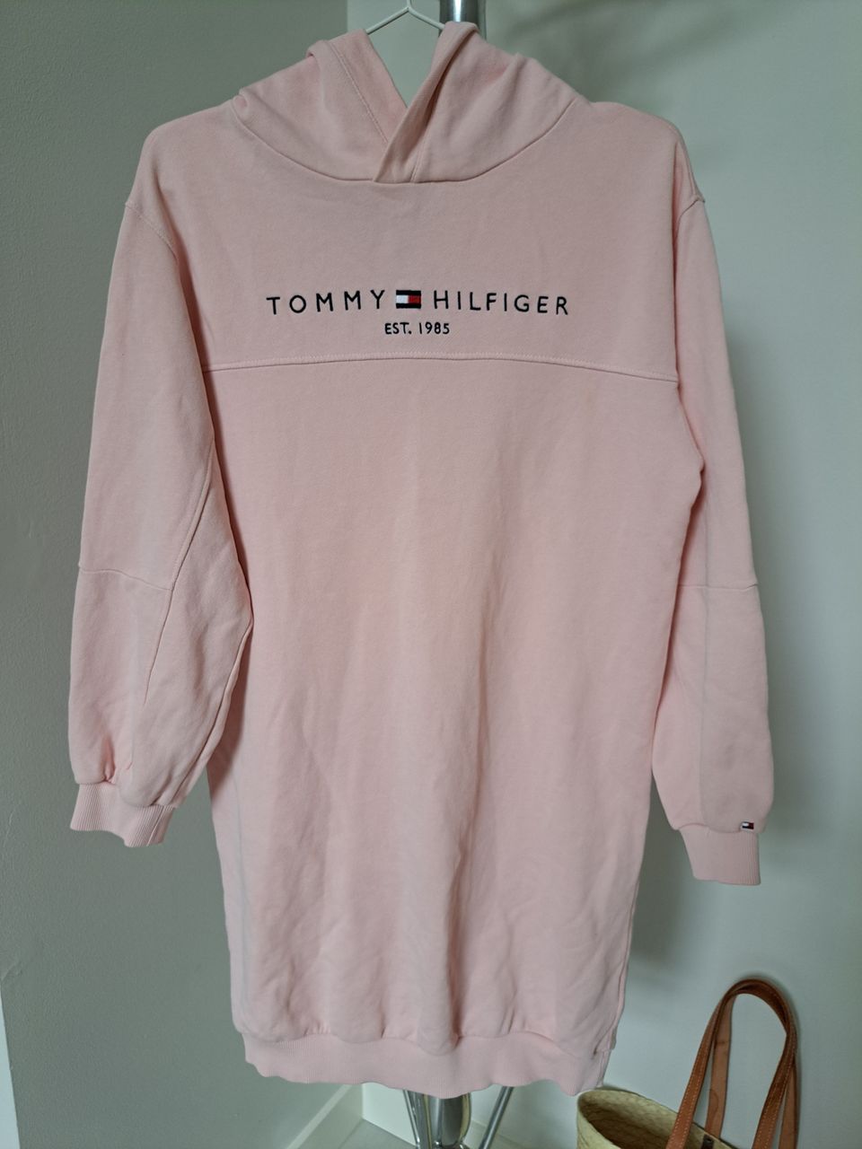 Tommy Hilfiger pitkä huppari