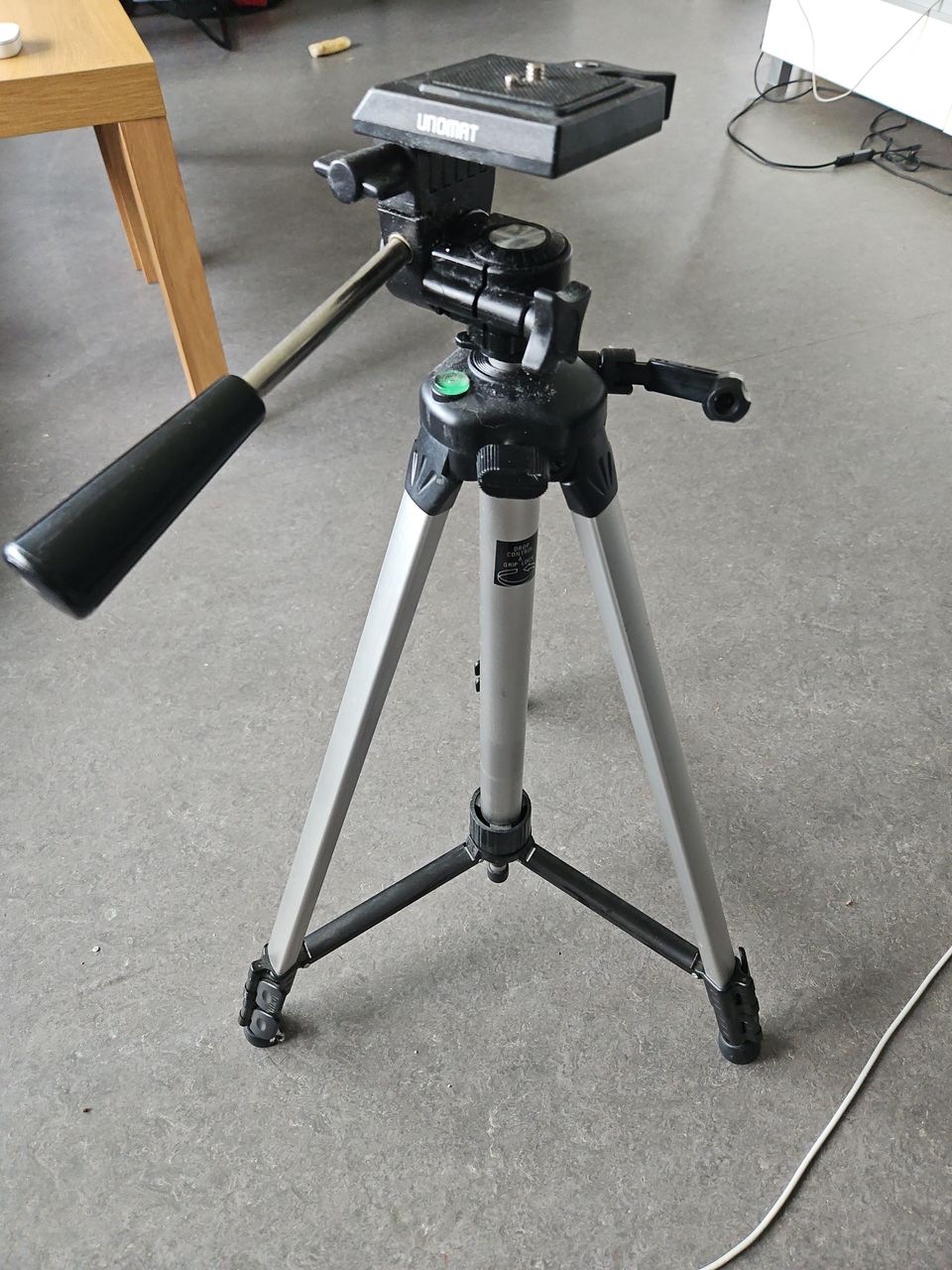 UNOMAT TRIPOD