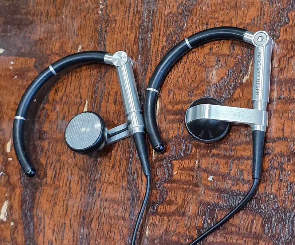 Bang & Olufsen Headphone A8