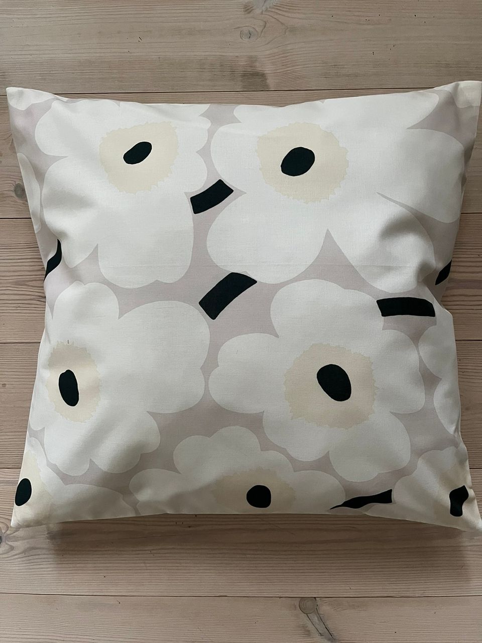 Marimekko Unikko tyynynpäällinen