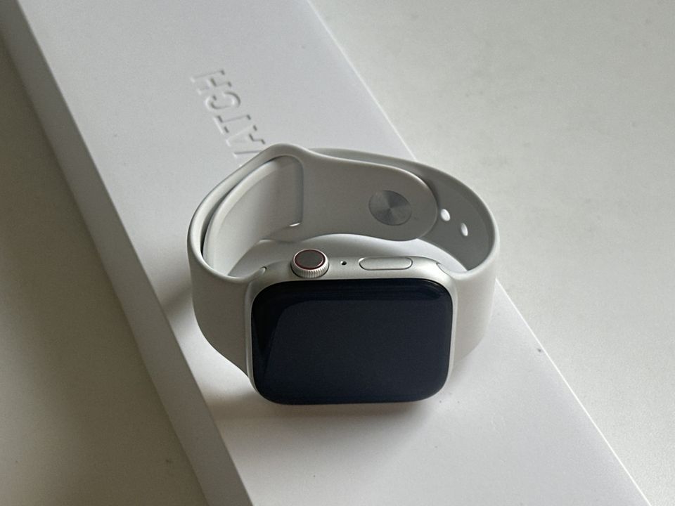 Apple Watch 6 44mm GPS + 4G TAKUU 12kk silver