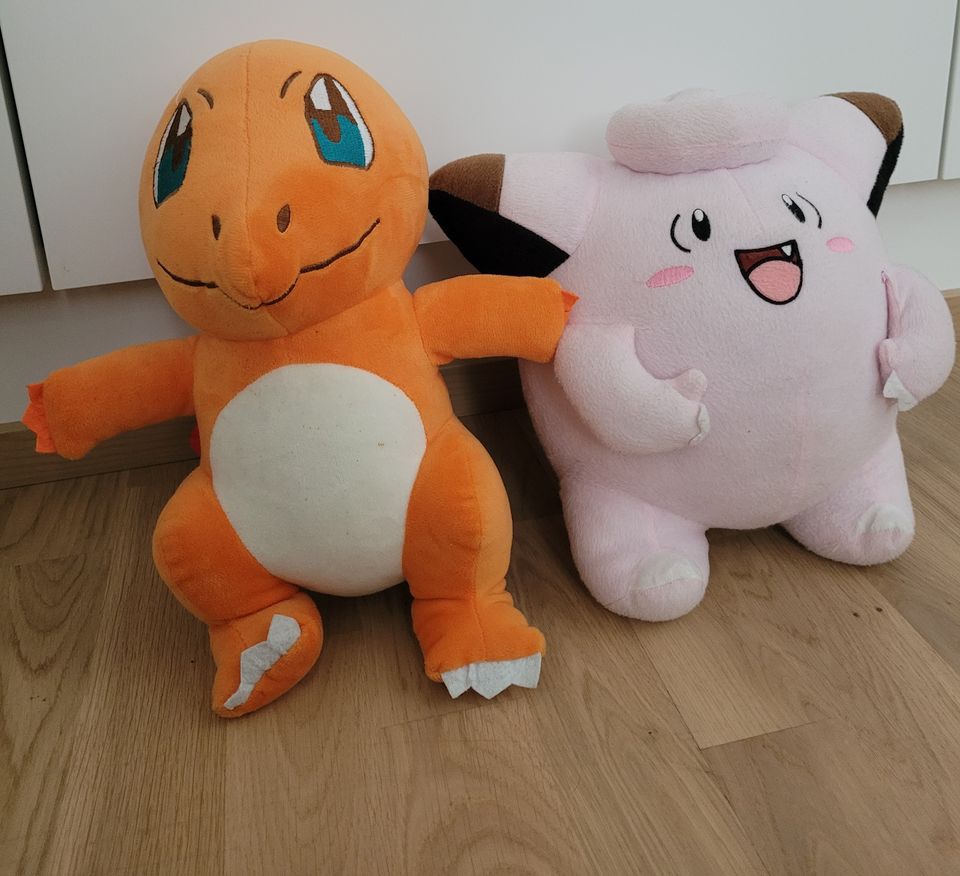 Pokemon Charmander ja Clefairy