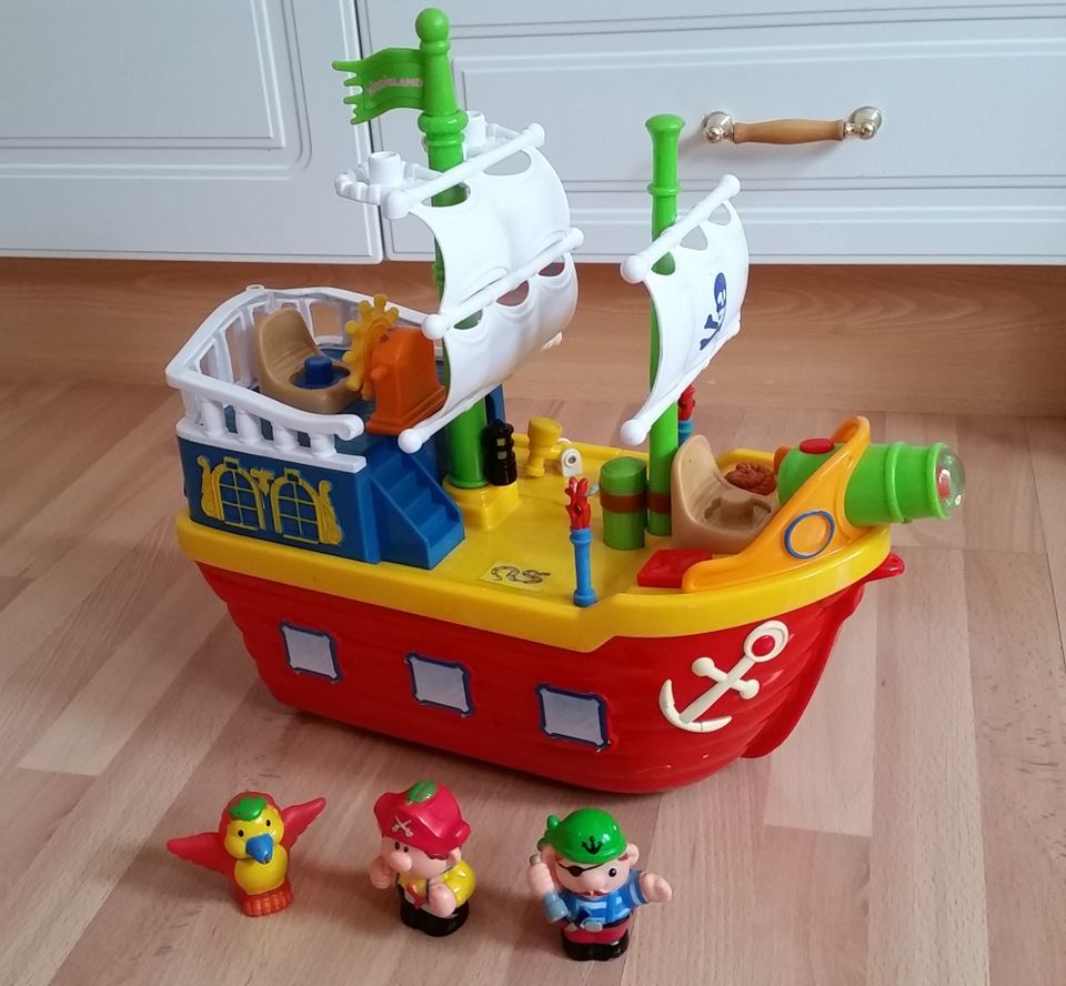 Merirosvolaiva Kiddieland activity Pirate Boat