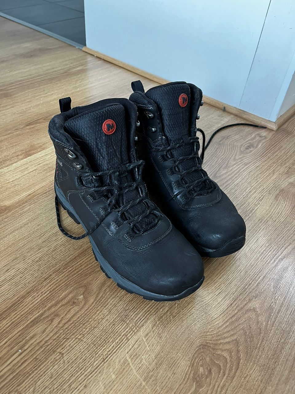 Vaelluskengät Merrell 44 mustat