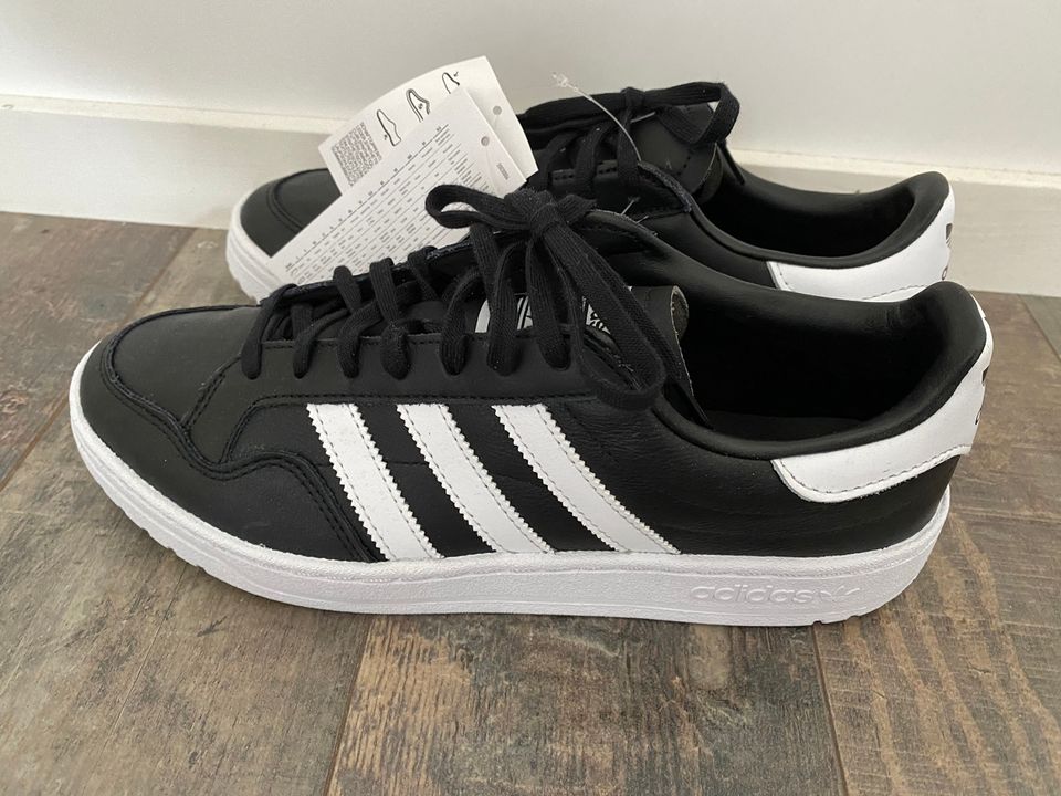 Adidas Kengät 41