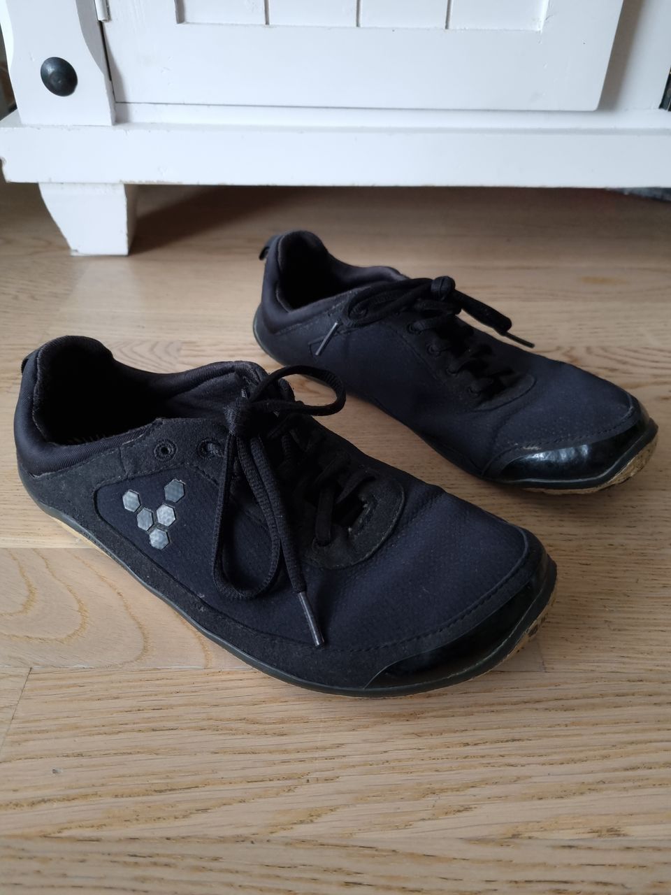 Vivobarefoot paljasjalkakengät (40)